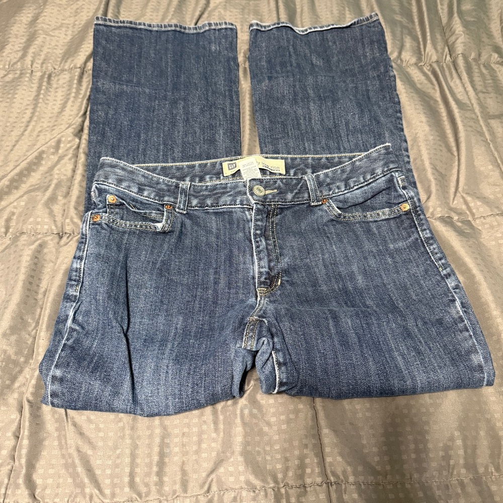Gap Curvy Low Rise Stretch Slight Flare Bottom Jeans Denim Women’s Size 12